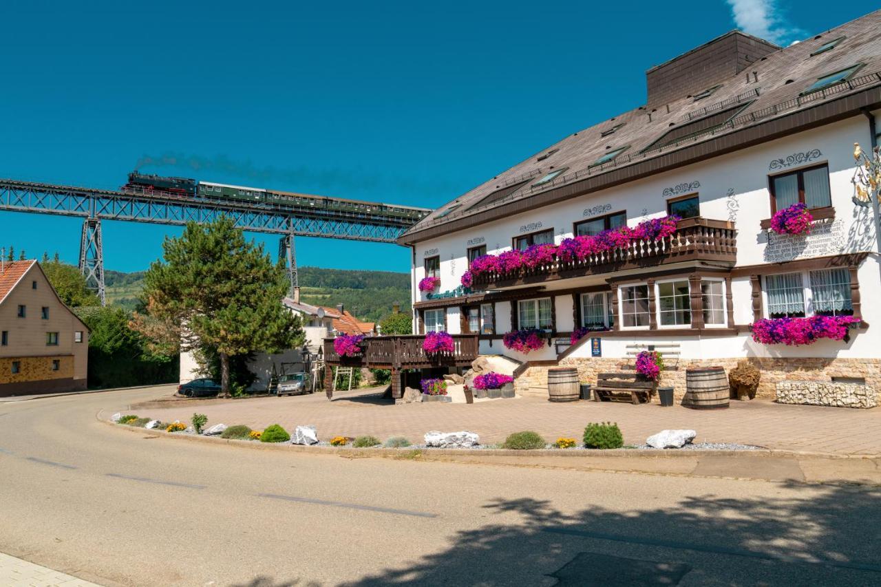 Landhotel Loewen บลูมแบร์ก ภายนอก รูปภาพ